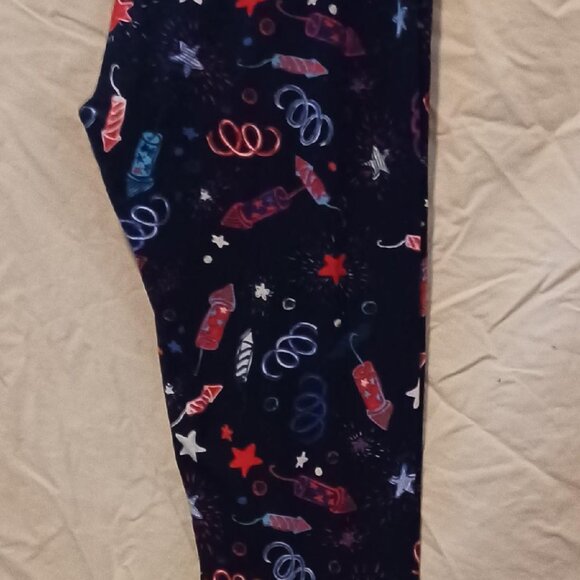 New LulaRoe 4th Fourth Of July Leggings TC 1X 2X - Picture 2 of 2